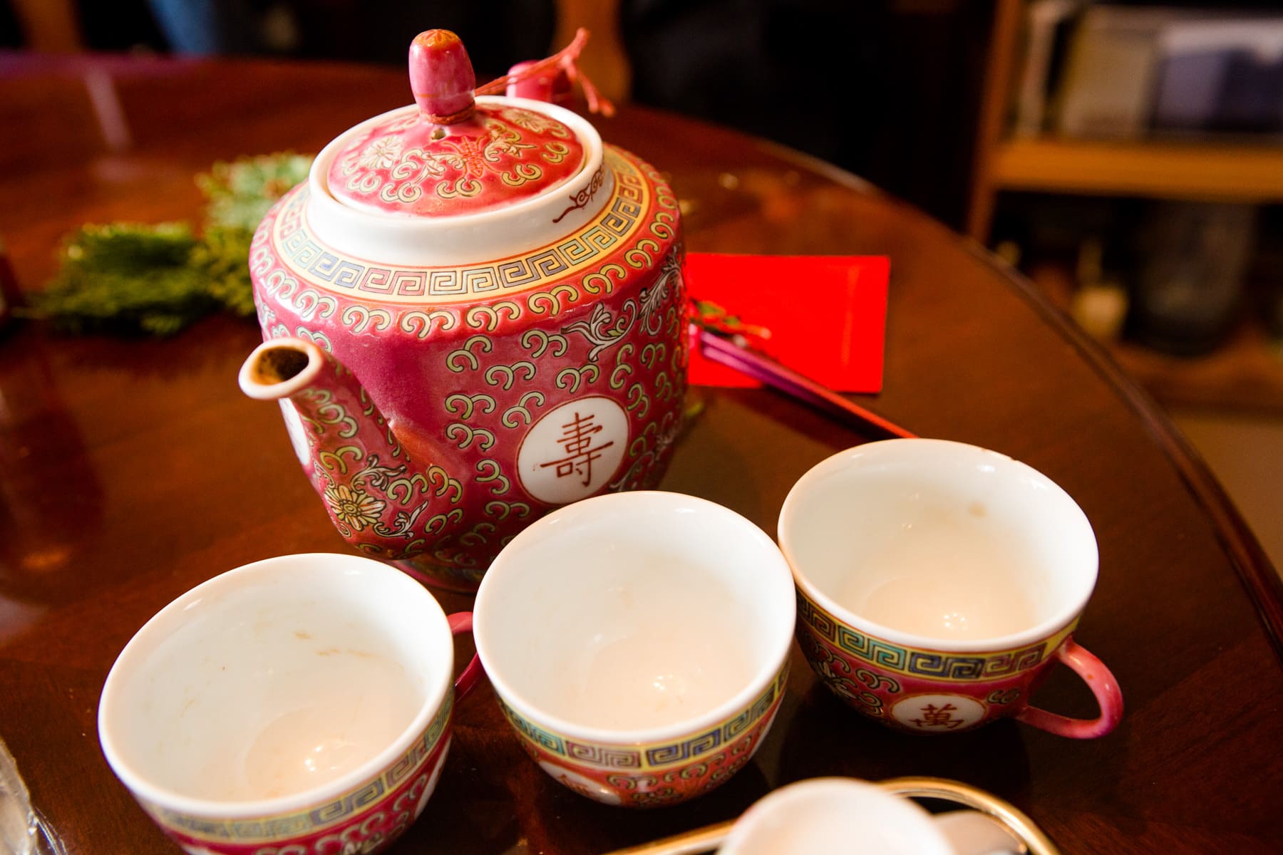 Chinese tea set used for tea ceremony